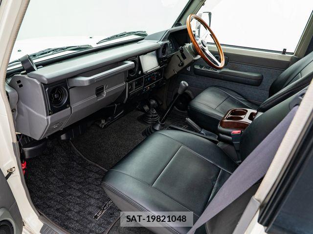 Toyota LAND CRUISER 2002-10 3673798-22