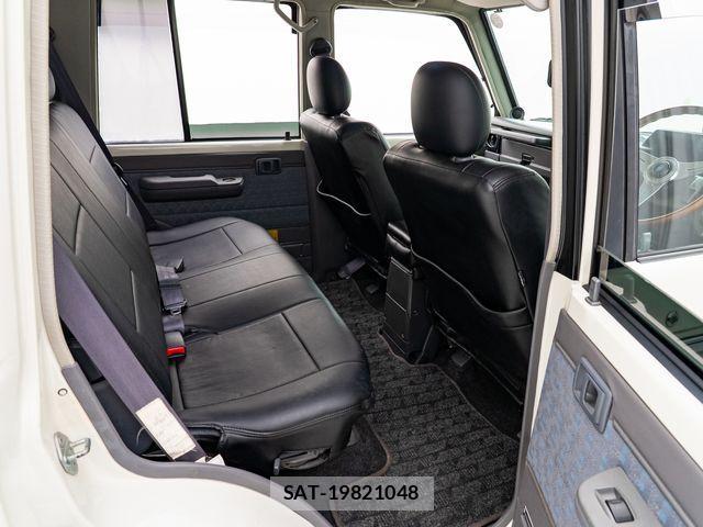 Toyota LAND CRUISER 2002-10 3673798-24