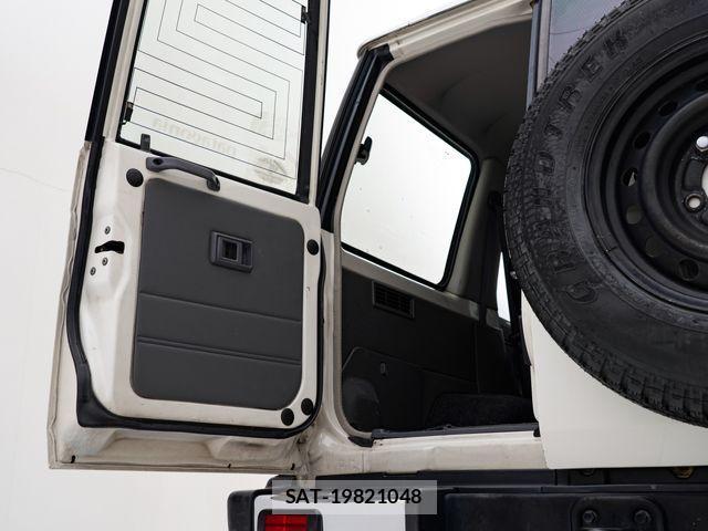 Toyota LAND CRUISER 2002-10 3673798-28