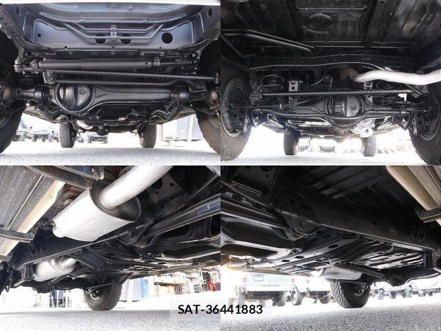 Toyota LAND CRUISER 1996-01 4325892-17