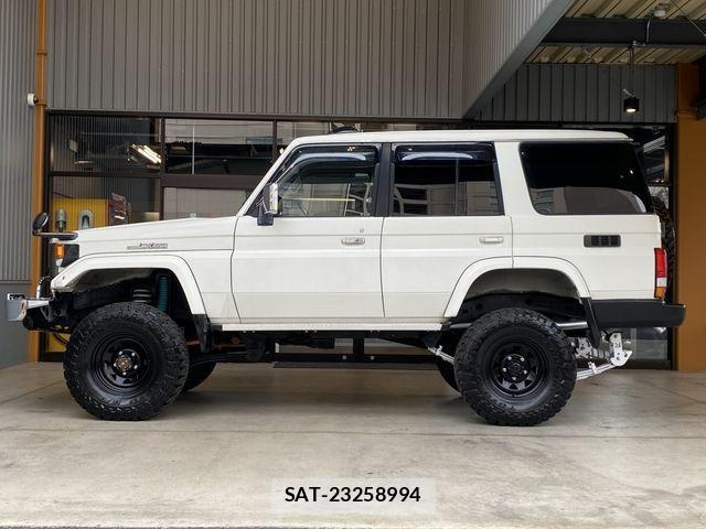 Toyota LAND CRUISER 2004-02 4594962-10