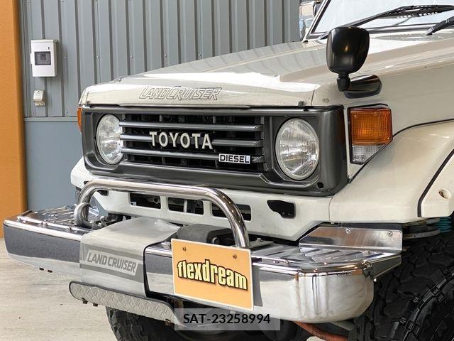 Toyota LAND CRUISER 2004-02 4594962-3