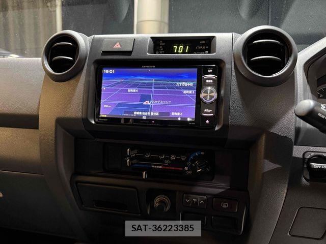 Toyota LAND CRUISER 2015-01 4962885-5
