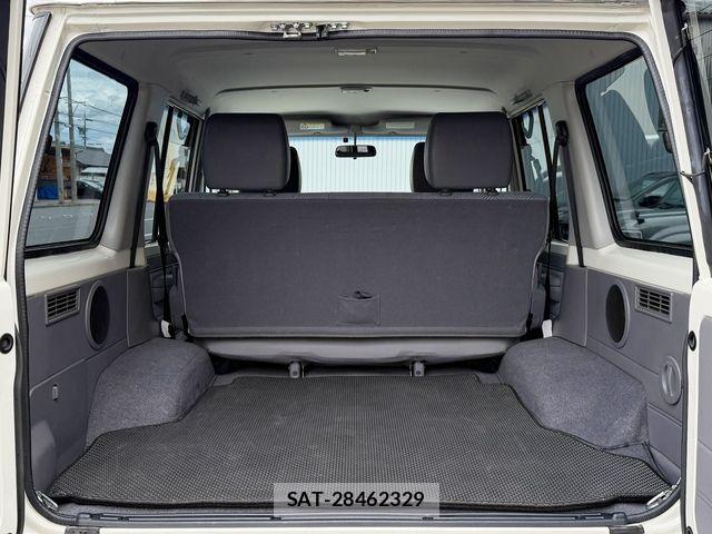 Toyota LAND CRUISER 2015-04 6002637-17