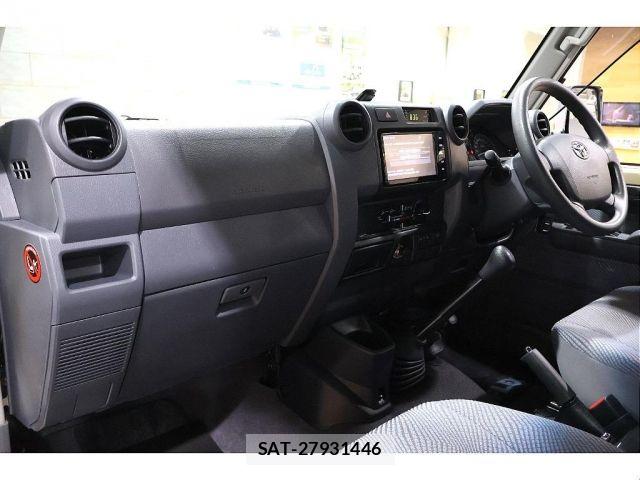 Toyota LAND CRUISER 2015-01 6244977-5