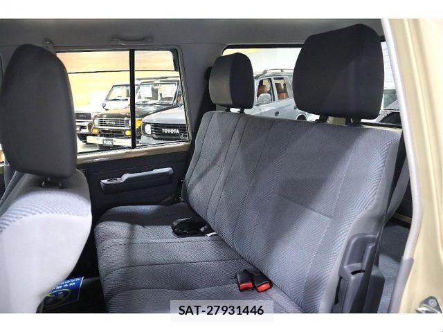 Toyota LAND CRUISER 2015-01 6244977-6