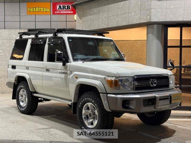 Toyota LAND CRUISER 2015-03 6272055-0