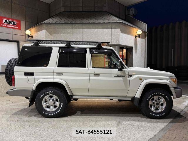Toyota LAND CRUISER 2015-03 6272055-1
