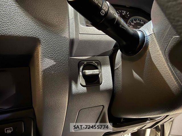 Toyota LAND CRUISER 2015-02 6526452-5