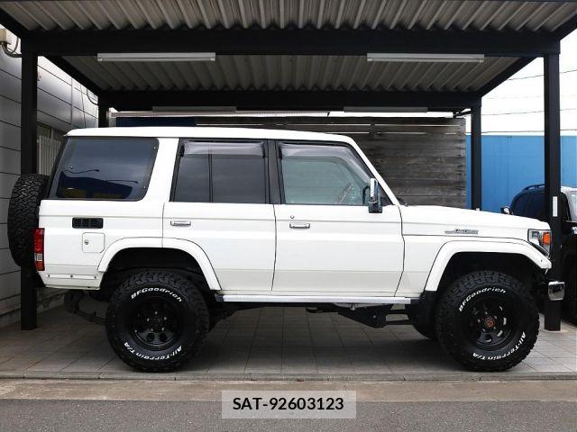 Toyota LAND CRUISER 2001-01 6641789-4