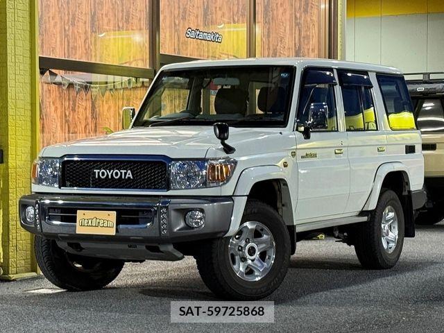 Toyota LAND CRUISER 2015-04 6672196-0