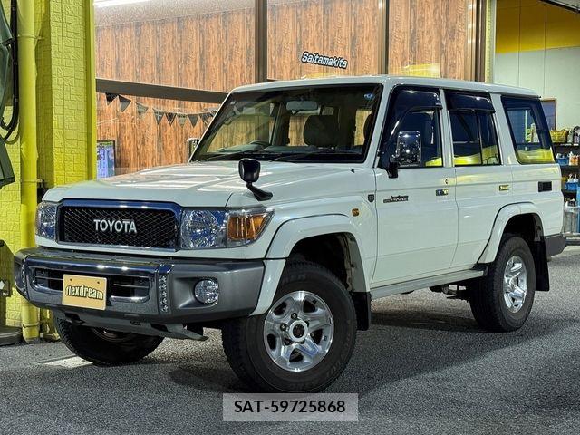 Toyota LAND CRUISER 2015-04 6672196-3