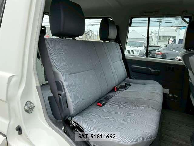Toyota LAND CRUISER 2015-02 6691083-6