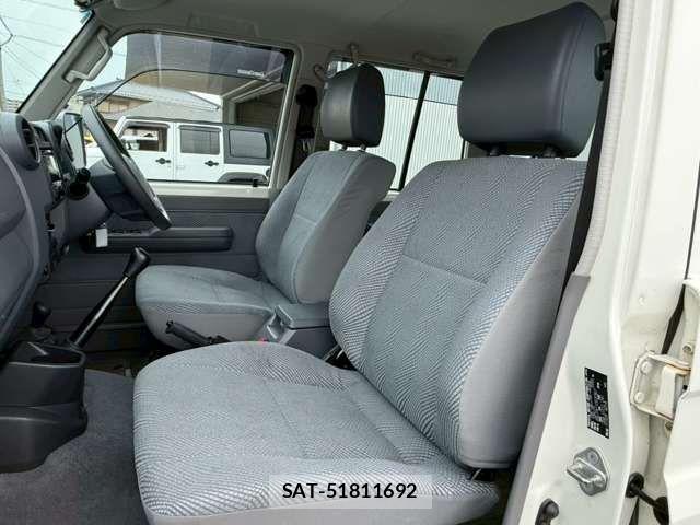 Toyota LAND CRUISER 2015-02 6691083-7