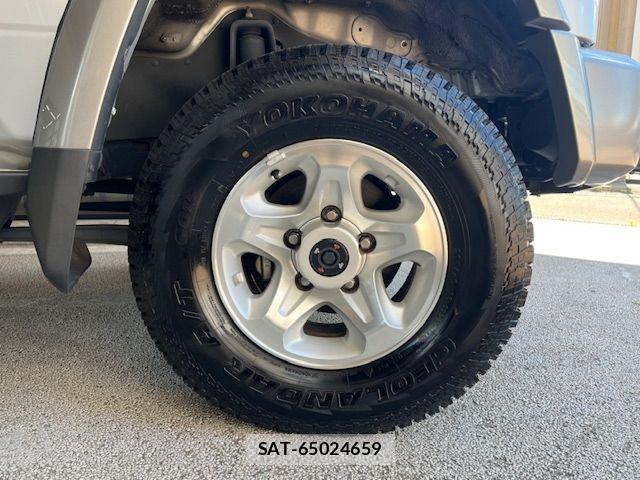 Toyota LAND CRUISER 2015-02 6752181-4