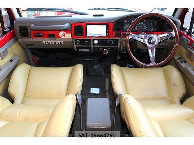 Toyota LAND CRUISER 1997-01 6791183-1