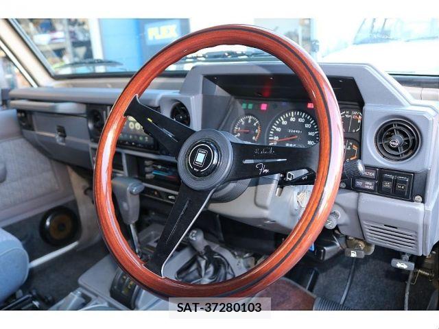 Toyota LAND CRUISER 1992-01 6791192-9