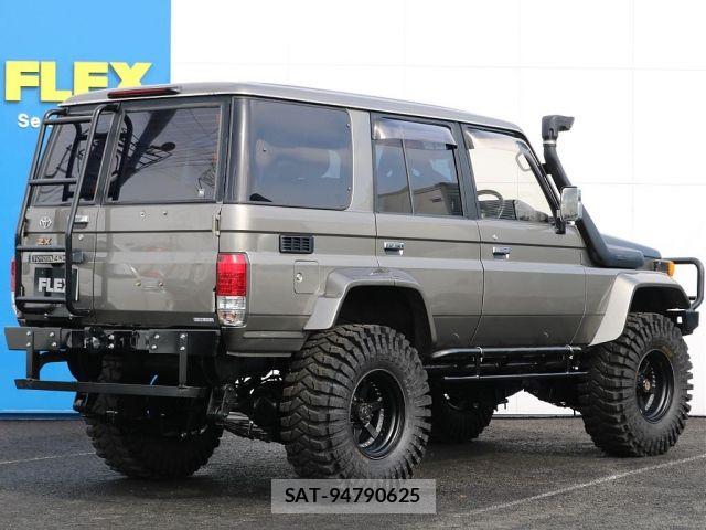 Toyota LAND CRUISER 1998-01 6815625-19