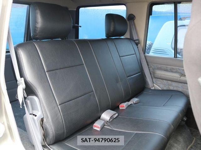 Toyota LAND CRUISER 1998-01 6815625-5