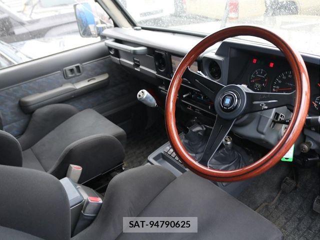 Toyota LAND CRUISER 1998-01 6815625-6