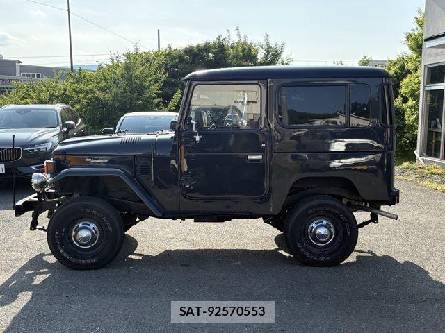 Toyota LAND CRUISER 1979-12 6994750-8