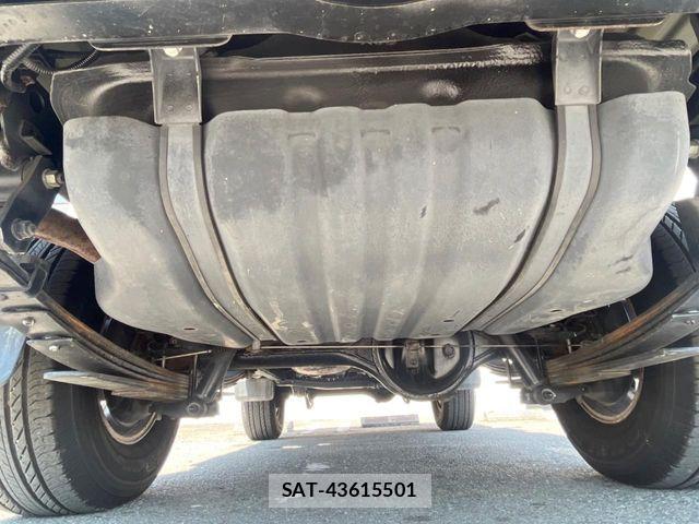 Toyota LAND CRUISER 2015-04 7020726-16