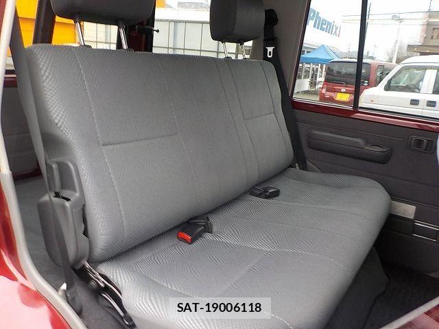 Toyota LAND CRUISER 2015-01 7059155-14