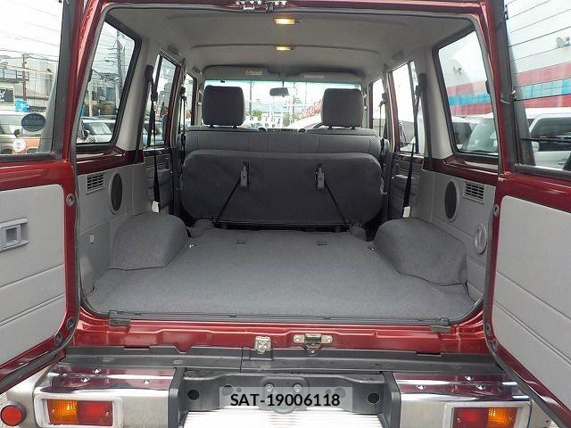 Toyota LAND CRUISER 2015-01 7059155-16
