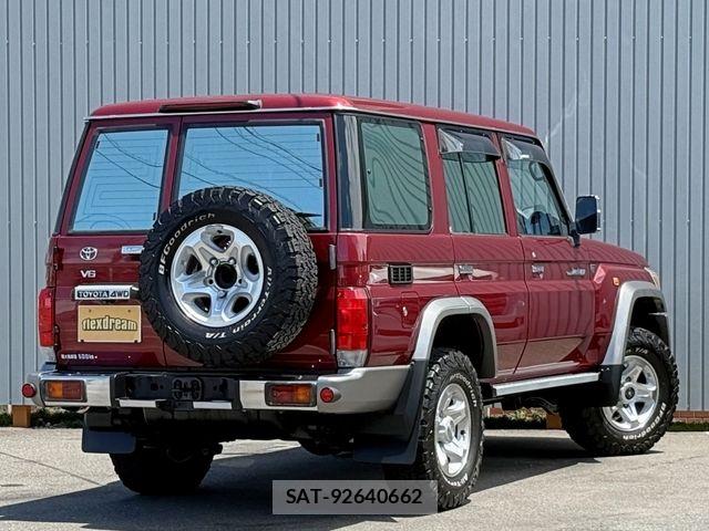 Toyota LAND CRUISER 2015-05 7059146-2