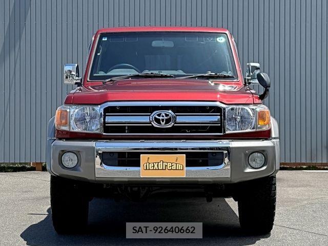 Toyota LAND CRUISER 2015-05 7059146-3