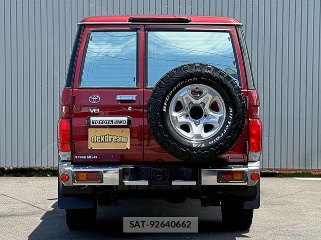 Toyota LAND CRUISER 2015-05 7059146-4