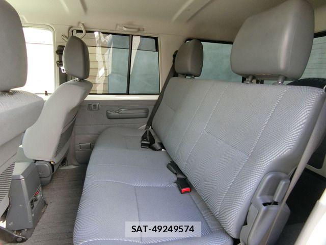 Toyota LAND CRUISER 2015-01 7059149-9
