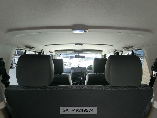 Toyota LAND CRUISER 2015-01 7059149-12