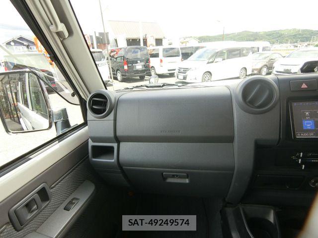Toyota LAND CRUISER 2015-01 7059149-17