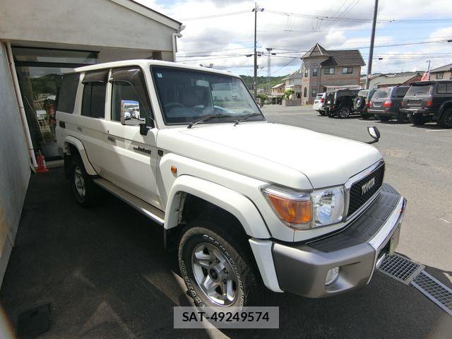 Toyota LAND CRUISER 2015-01 7059149-5