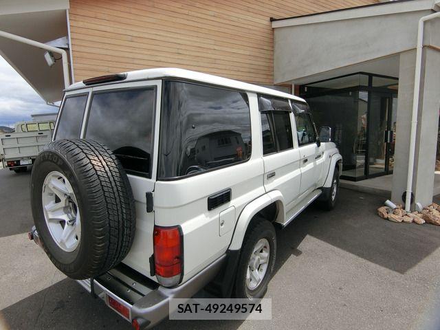 Toyota LAND CRUISER 2015-01 7059149-7