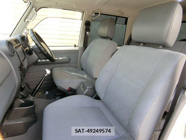 Toyota LAND CRUISER 2015-01 7059149-8