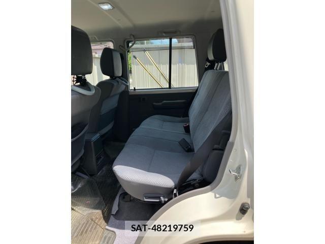 Toyota LAND CRUISER 2015-01 7220639-14