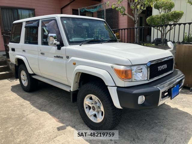 Toyota LAND CRUISER 2015-01 7220639-1