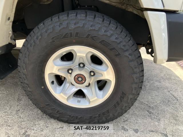 Toyota LAND CRUISER 2015-01 7220639-4