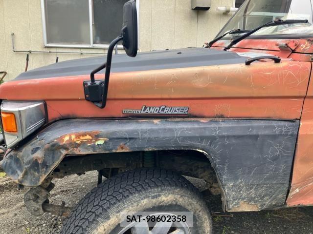 Toyota LAND CRUISER 1992-10 7220637-8