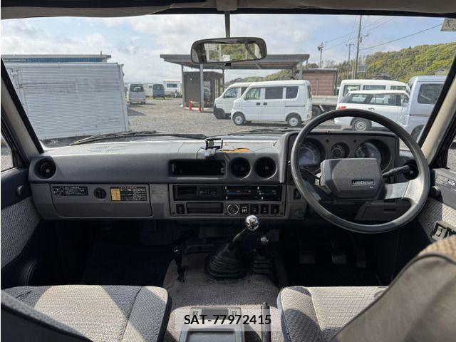 Toyota LAND CRUISER 1986-04 7220632-11