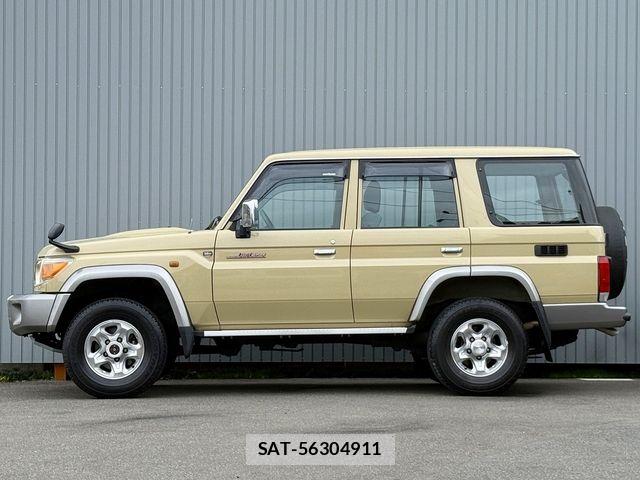 Toyota LAND CRUISER 2015-03 7251254-7