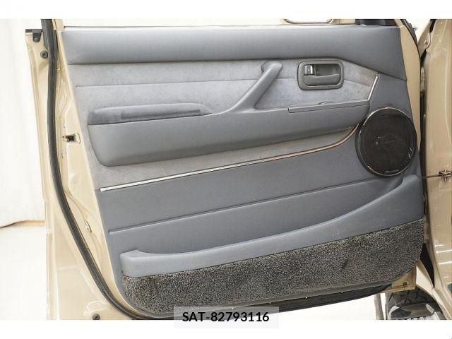 Toyota LAND CRUISER 1990-01 7272175-13