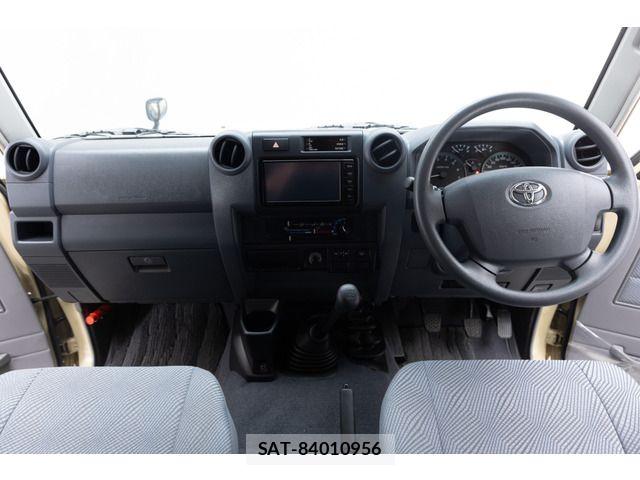 Toyota LAND CRUISER 2015-04 7327862-1
