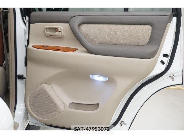 Toyota LAND CRUISER 2005-01 7327864-12