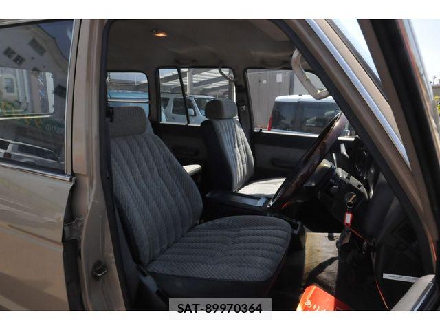Toyota LAND CRUISER 1989-10 7327868-17