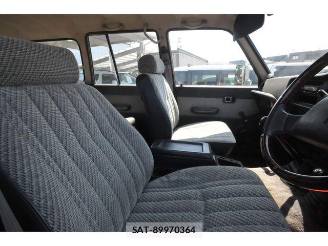 Toyota LAND CRUISER 1989-10 7327868-18