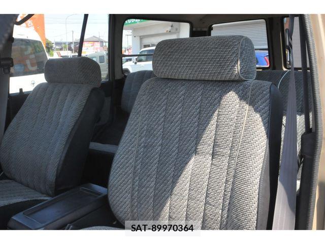Toyota LAND CRUISER 1989-10 7327868-23