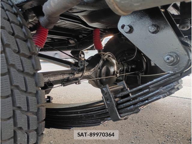 Toyota LAND CRUISER 1989-10 7327868-28